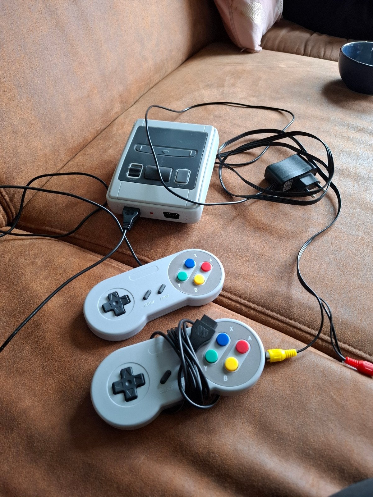 Retro Gaming Console met 2 Controllers, Ophalen, Overige merken, Gebruikt
