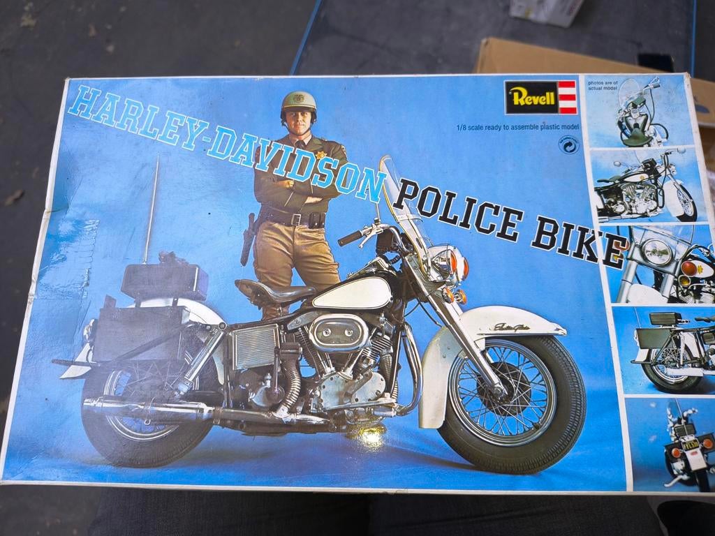 Revell Harley-Davidson Police Bike Modelbouwkit, Revell, Nieuw, Ophalen of Verzenden, Groter dan 1:32