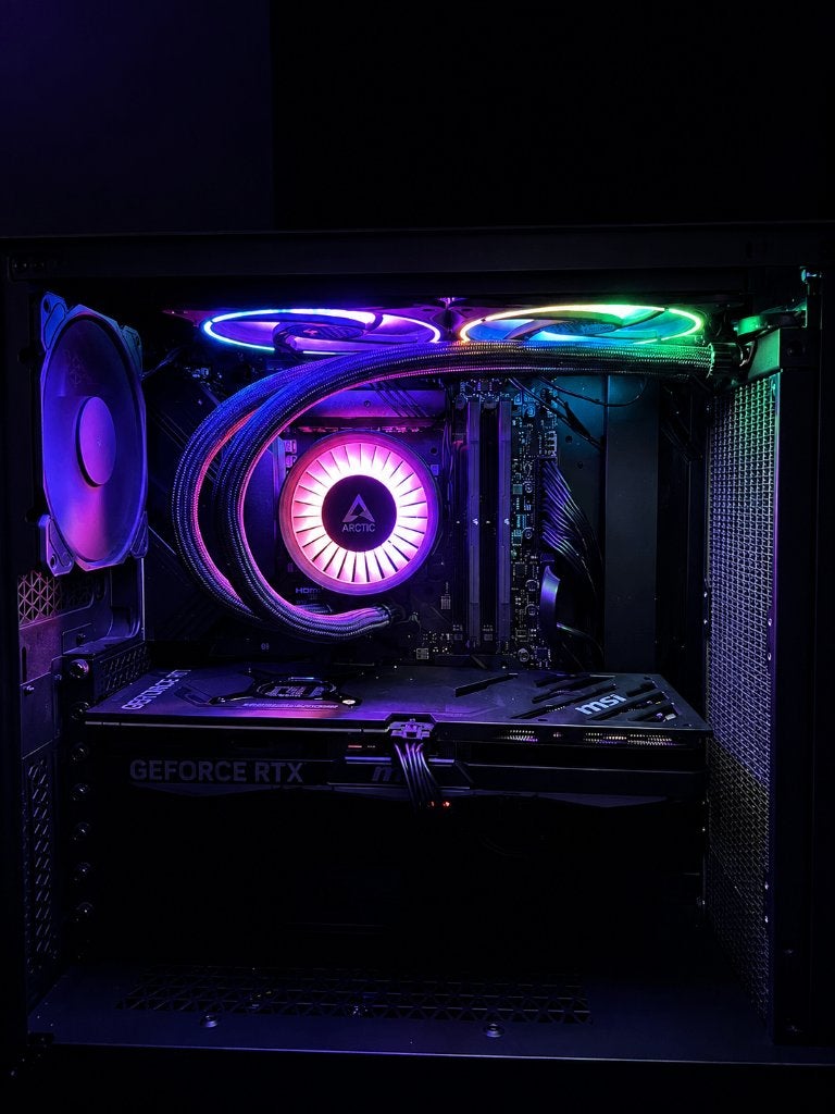 Gaming PC RTX 4070 i7-14700K 32GB DDR5 2TB SSD Watercooler, Computers en Software, Desktop Pc's, Ophalen, 32 GB, Gaming PC, Zo goed als nieuw