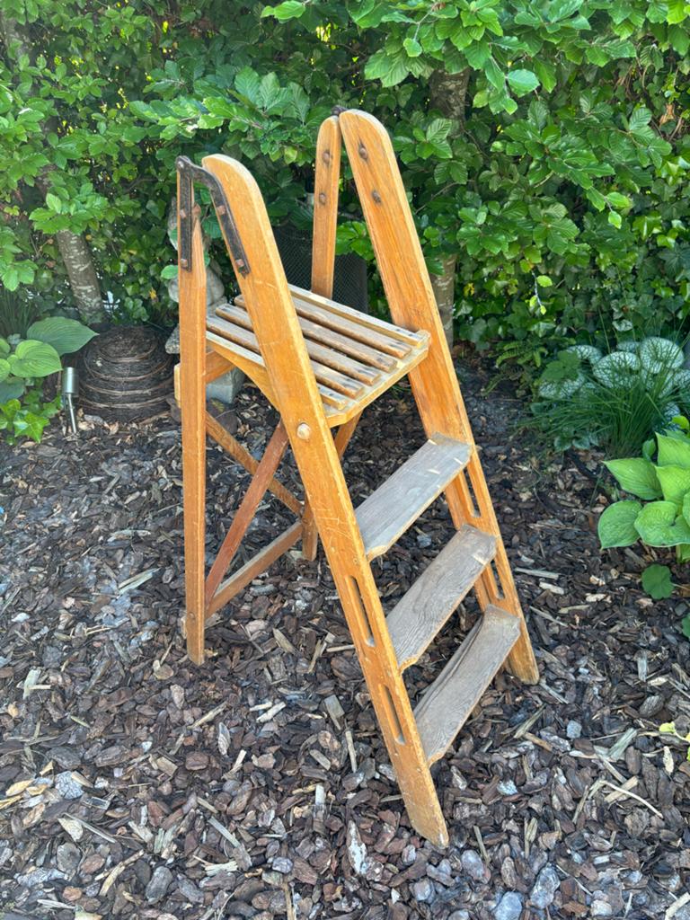 Decoratief houten keukentrapje - 133 cm hoog, Ophalen