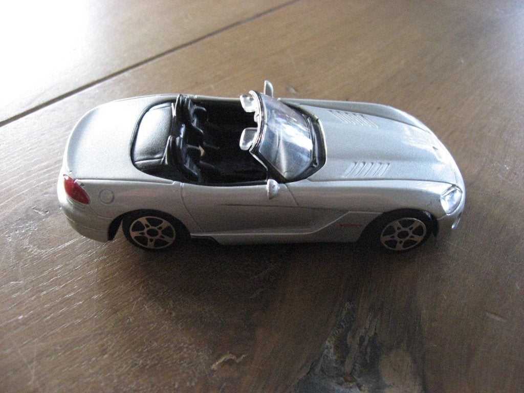 grijze Dodge Viper cabrio van Maisto, 1:43 , 2004, Verzenden, Zo goed als nieuw, Auto, Overige merken