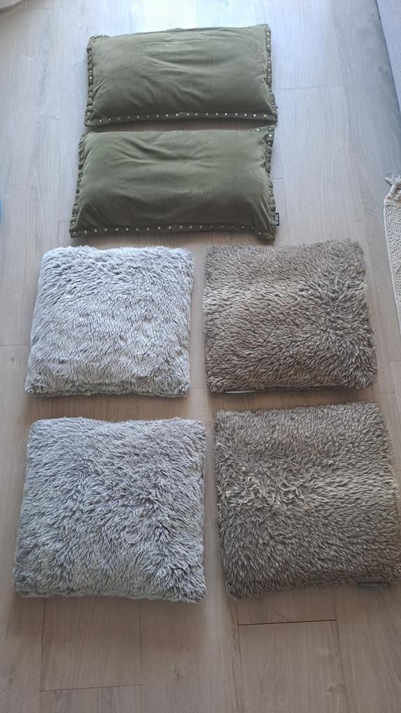 Sierkussens 43x43 en 60x35, Ophalen of Verzenden, Zo goed als nieuw, Grijs, Rechthoekig