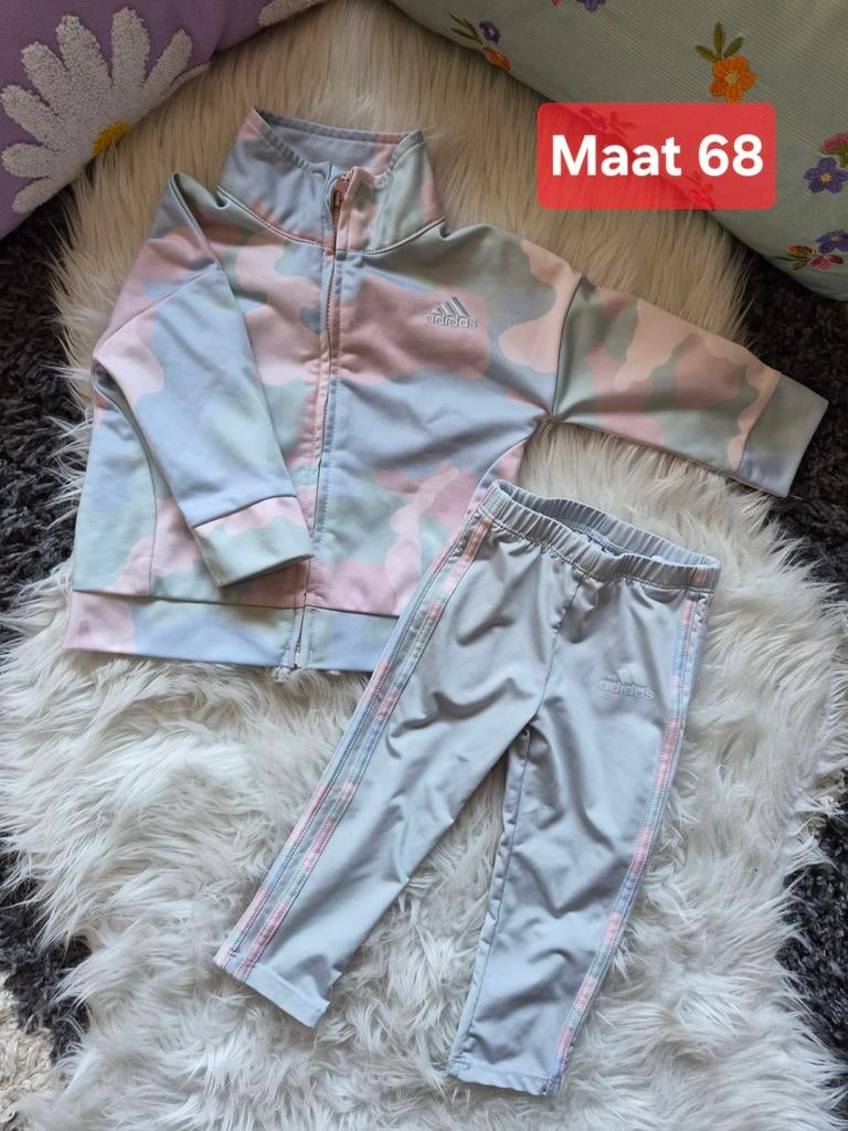 Adidas trainingspakje baby maat 68 zo goed als nieuw!, Kinderen en Baby's, Adidas, Jongetje of Meisje, Ophalen of Verzenden, Zo goed als nieuw