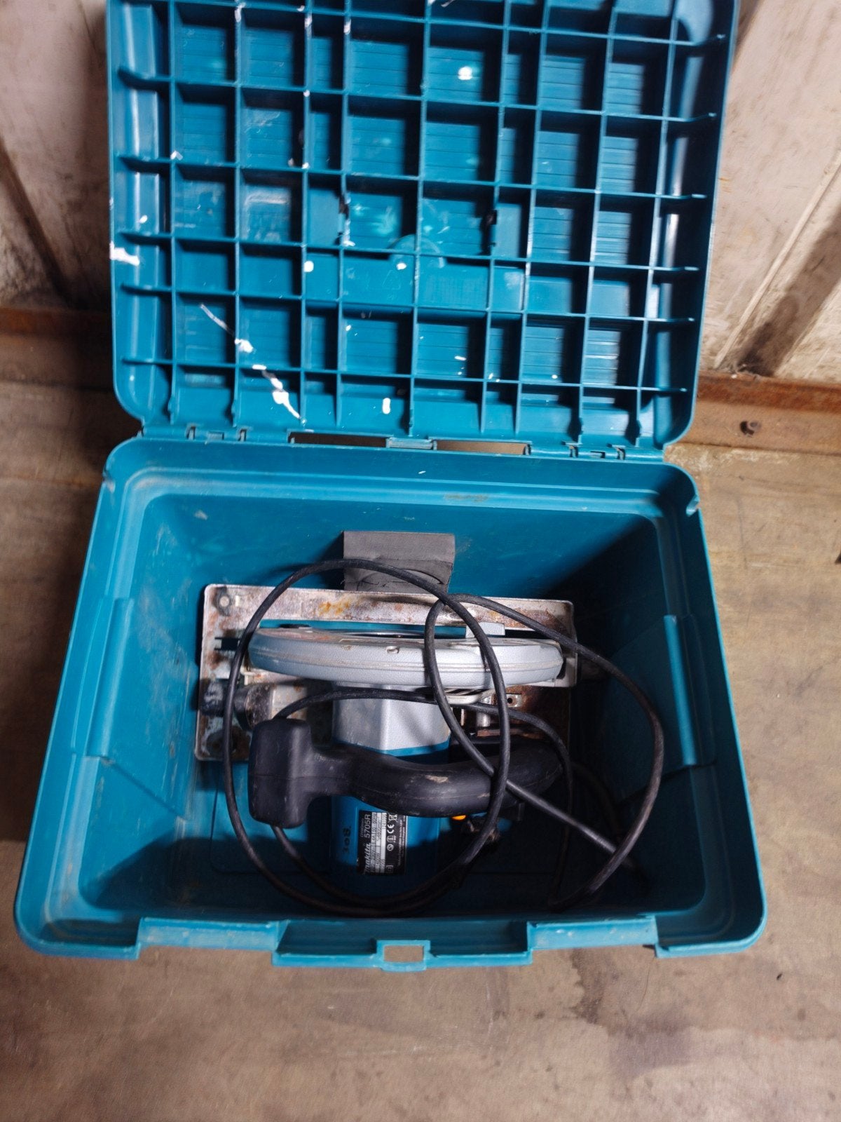 Makita 5705R cirkelzaag 1400W defect, Doe-het-zelf en Verbouw, Gereedschap | Zaagmachines, Ophalen of Verzenden, Gebruikt