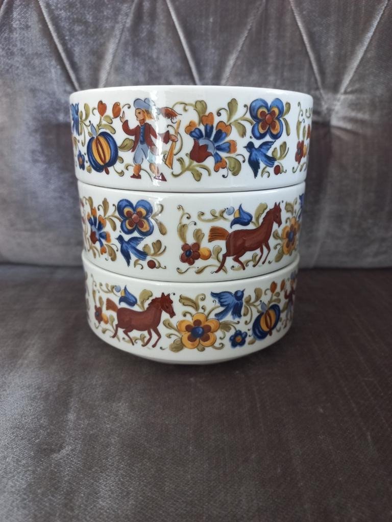 3 schaaltjes Troubadour Villeroy en Boch, Gebruikt, Ophalen of Verzenden, Kom(men), Overige stijlen