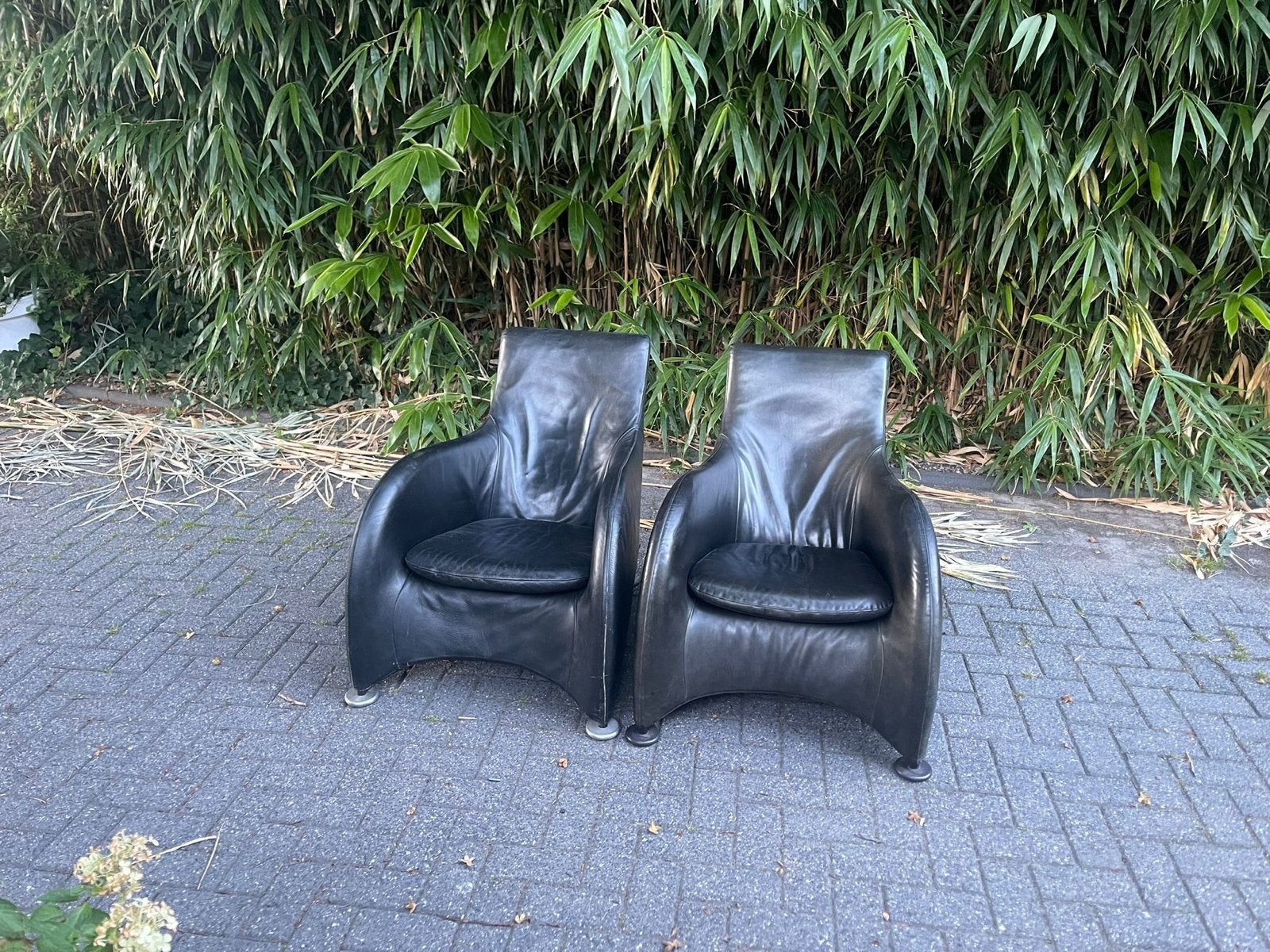 2 Monti's design fauteuils zwart rundleder, Huis en Inrichting, Ophalen, Gebruikt, Leer, 75 tot 100 cm