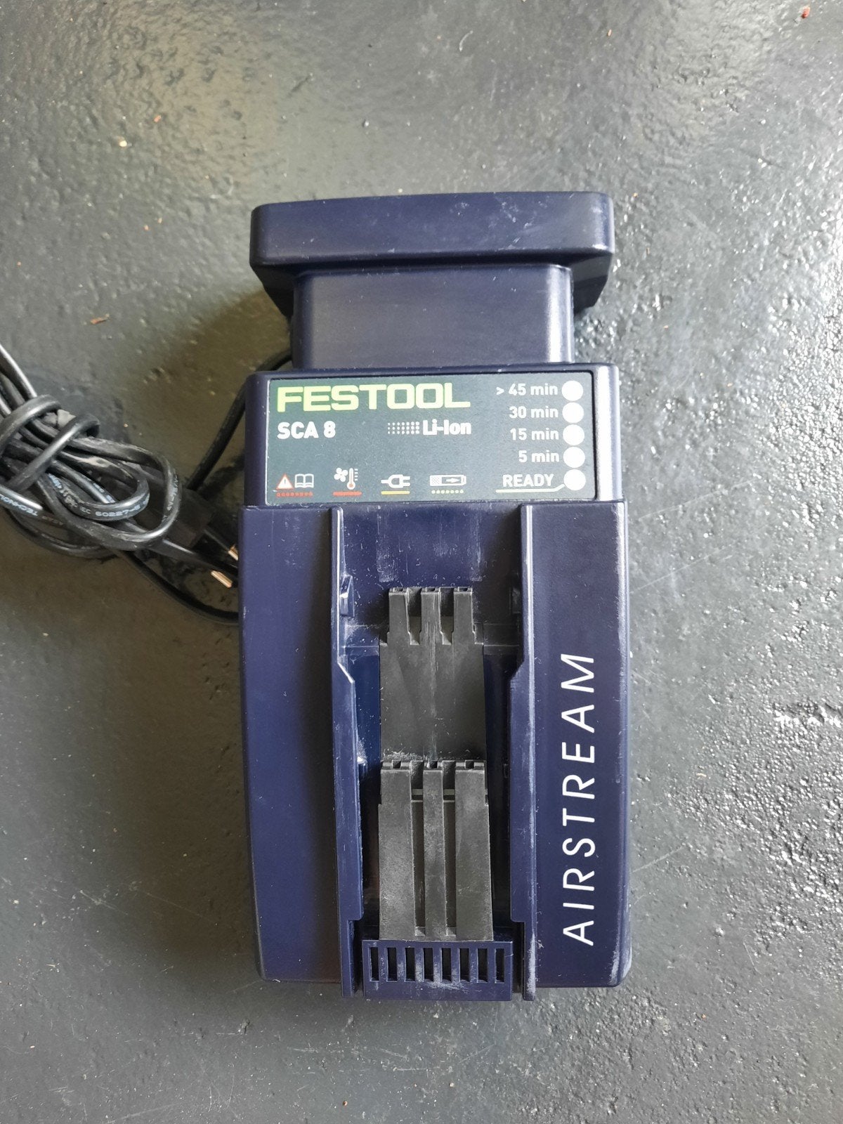 Festool acculader 18 V, Doe-het-zelf en Verbouw, Gereedschap | Boormachines, Ophalen of Verzenden, Zo goed als nieuw, Overige typen