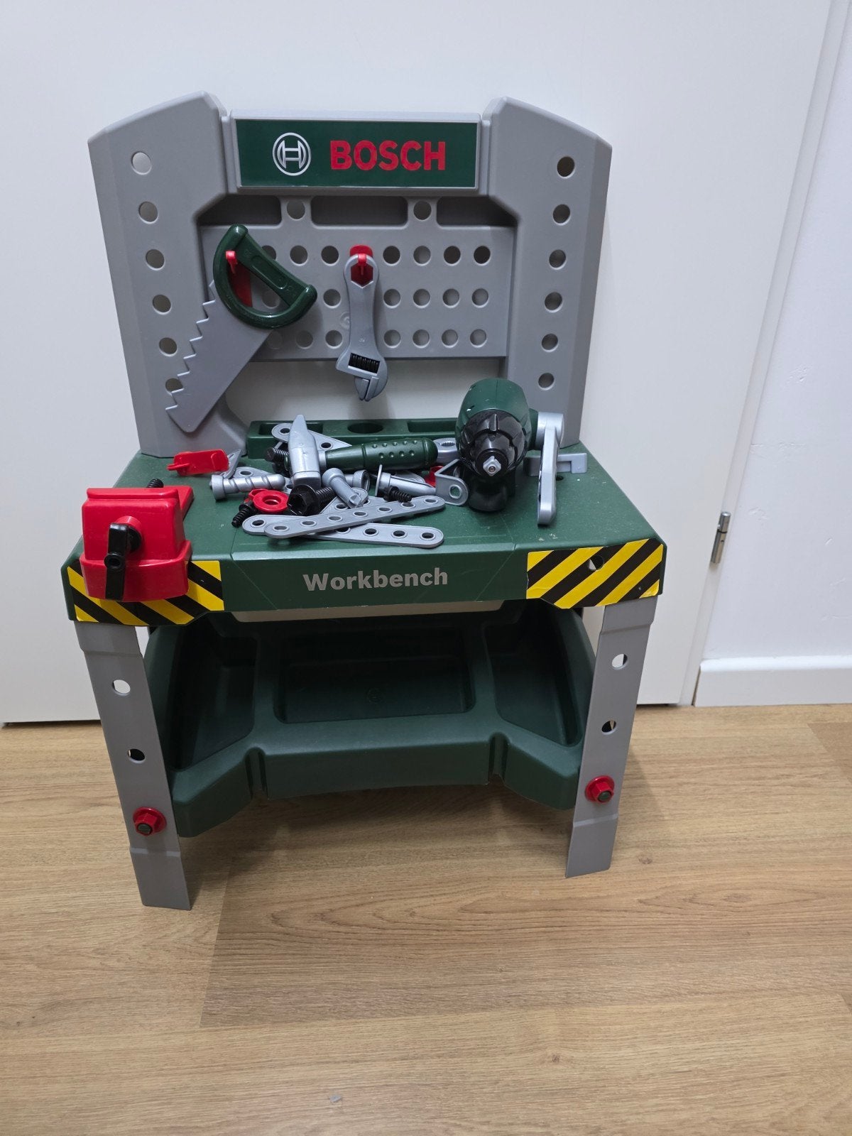 Kinderwerkbank Bosch met speelgoed (gratis), Ophalen
