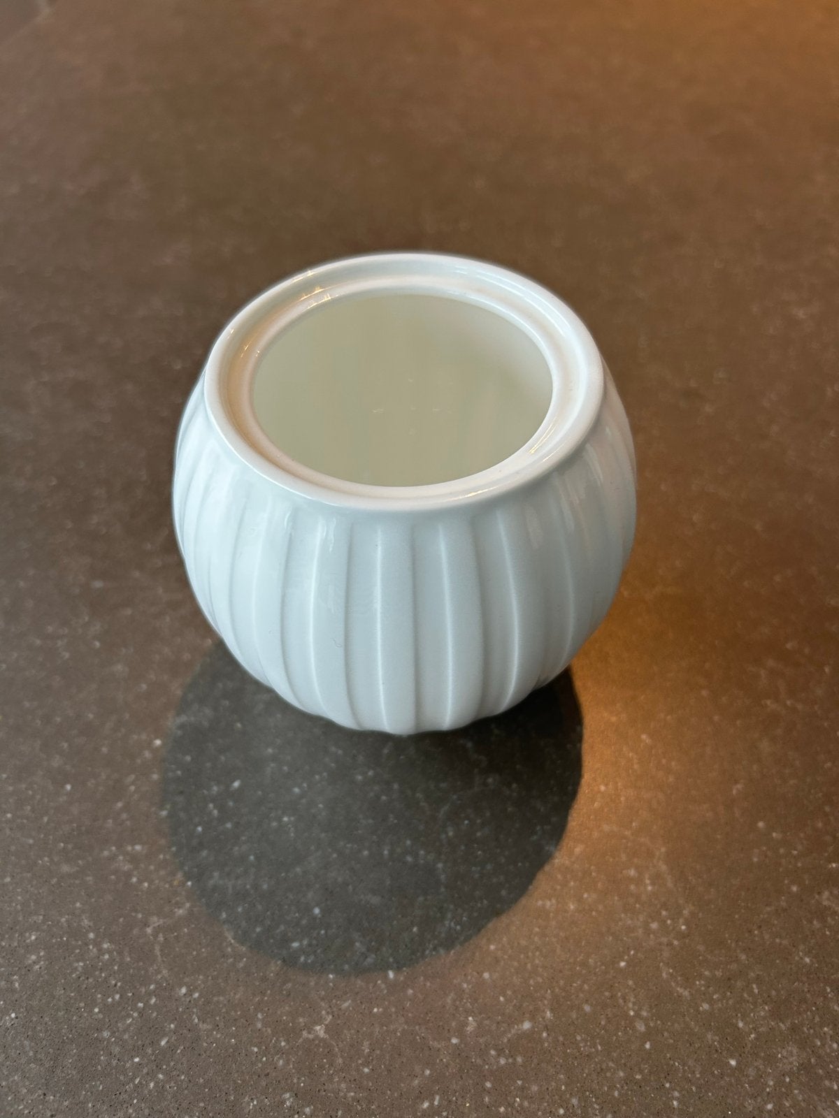 Wedgwood Night and Day suikerpot (zonder deksel), Ophalen, Gebruikt, Klassiek, Wit