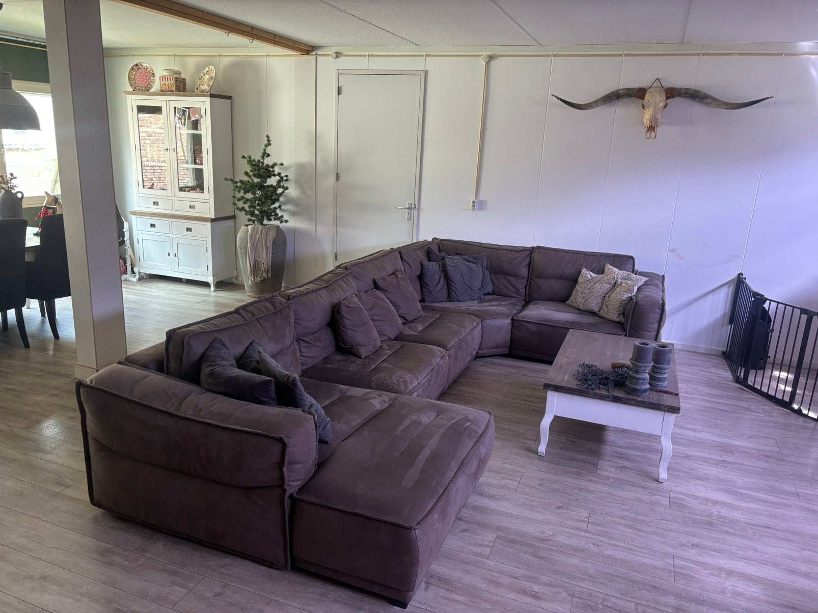 Nette en grote hoekbank, Huis en Inrichting, Ophalen, Gebruikt