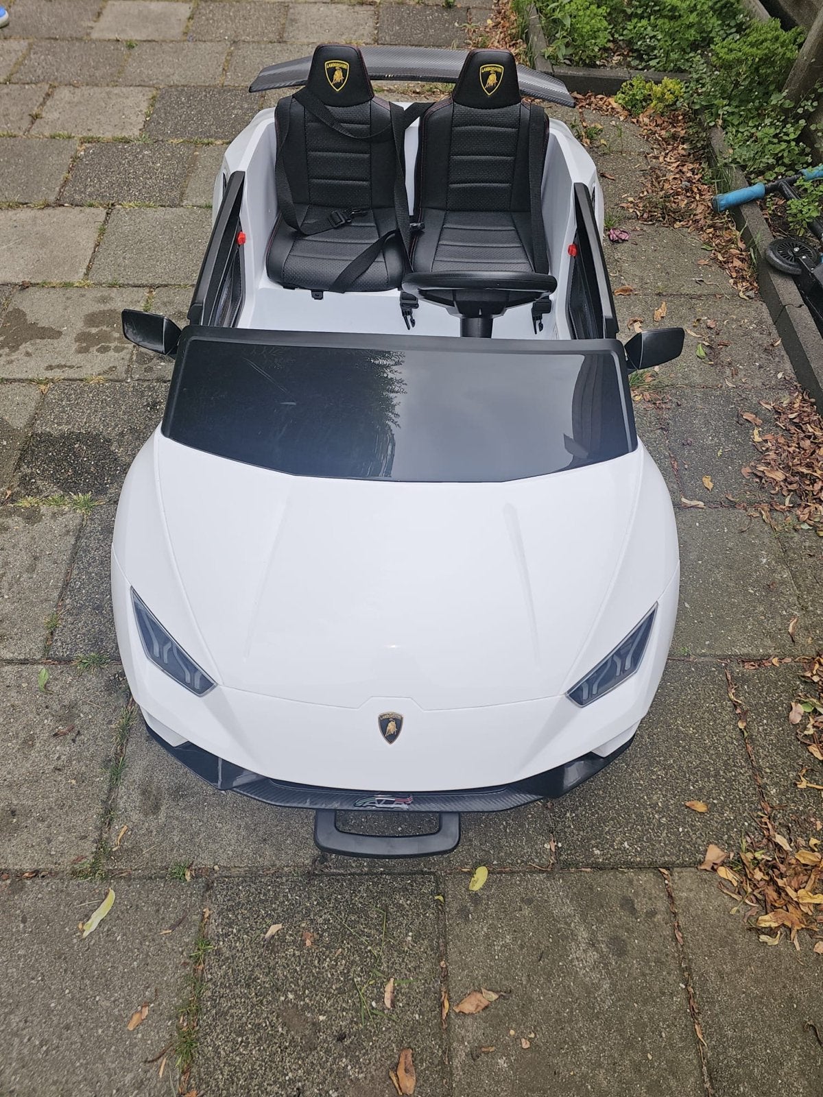 Elektrische kinderauto Lamborghini wit 24V 2-persoons, Ophalen, Gebruikt, Afstandsbediening