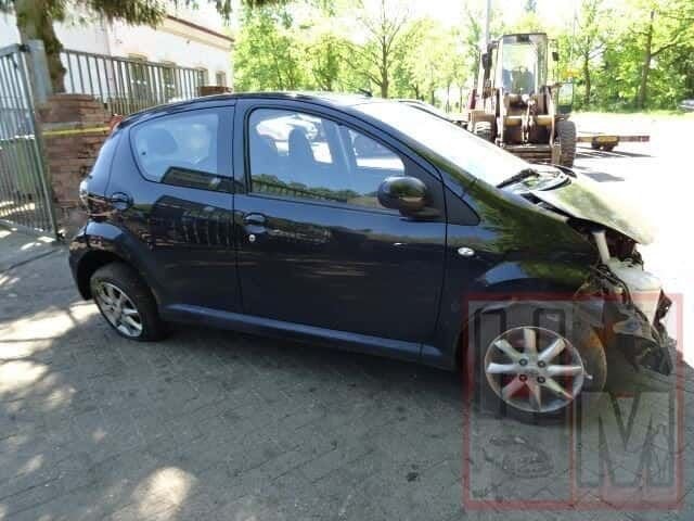 Toyota aygo bj 2010 5deurs voor demontage, Gebruikt, -, -, Ophalen of Verzenden