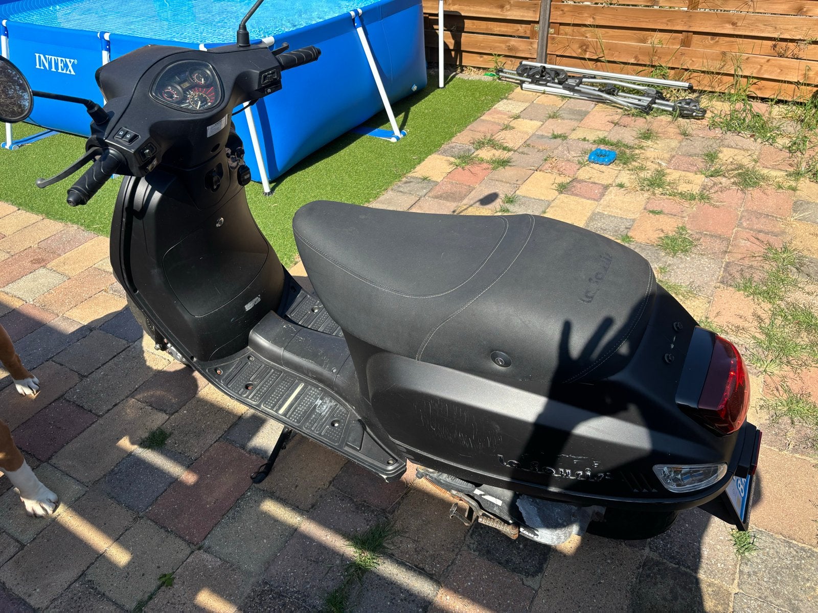 La Souris Sourini S snorscooter - Mat Zwart, Fietsen en Brommers, Snorfietsen en Snorscooters, Gebruikt, Benzine, Ophalen, Overige merken