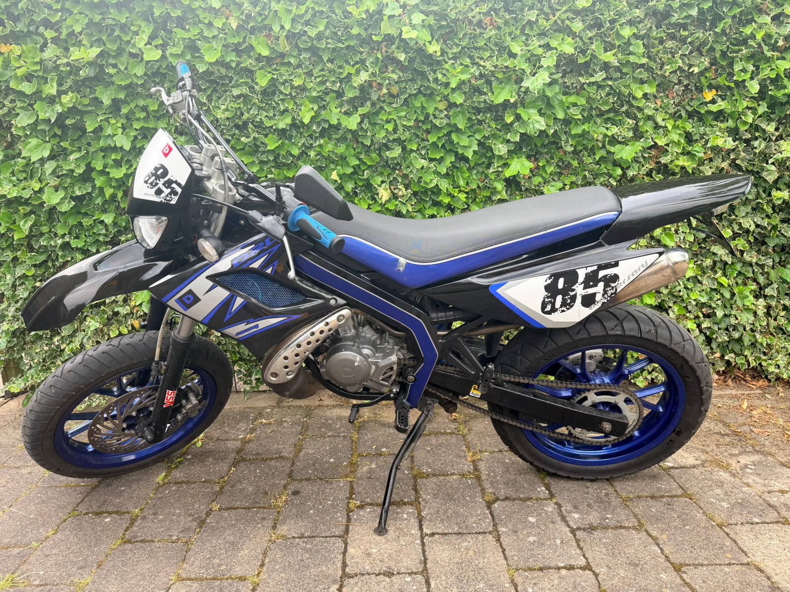 Te koop: Derbi DRD 50 SM 2010 – Zeer nette staat, Ophalen, 6 versnellingen, Gebruikt, 50 cc