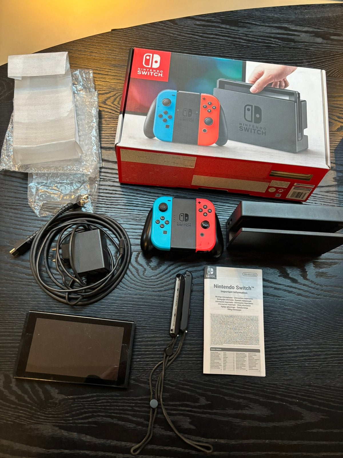 Nintendo Switch, Spelcomputers en Games, Met 2 controllers, Ophalen of Verzenden, Switch Original, Gebruikt