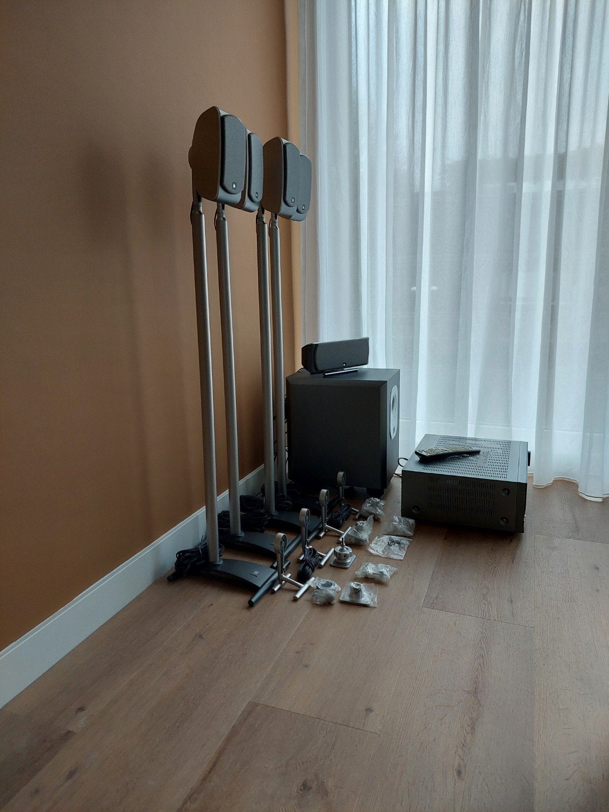 JBL 5.1 Home Cinema Set met Harman Kardon AVR 137 receiver, Gebruikt, 70 watt of meer, 5.1-systeem, Ophalen