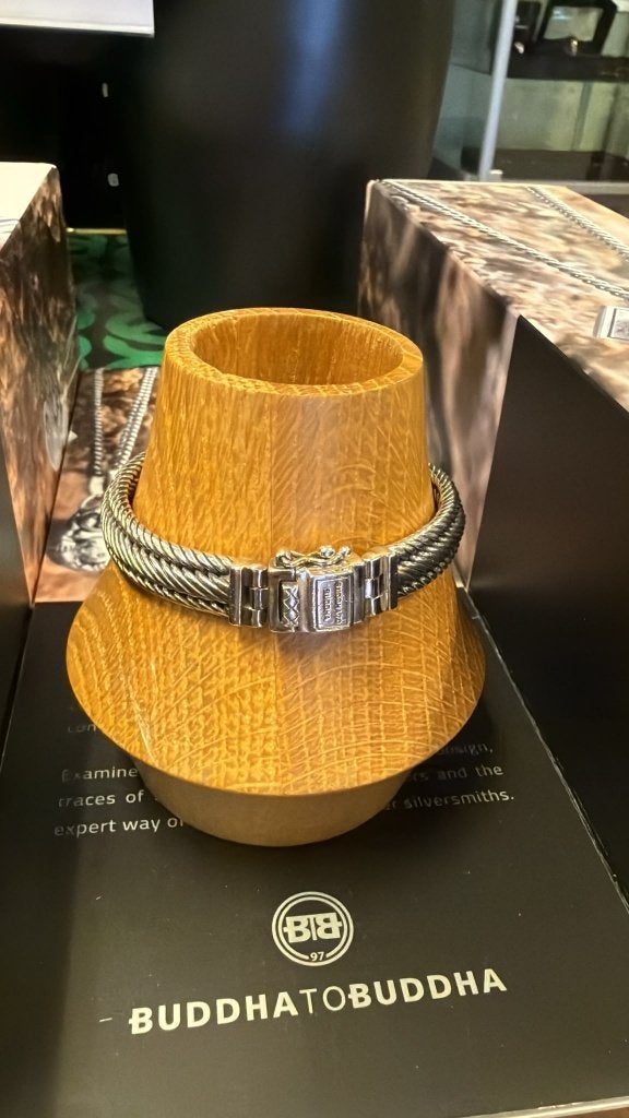 BUDDHA TO BUDDHA ARMBAND TYPE J155 E EDWIN XS 19 CM € 289,95, Ophalen of Verzenden, Zo goed als nieuw, Zilver, Zilver