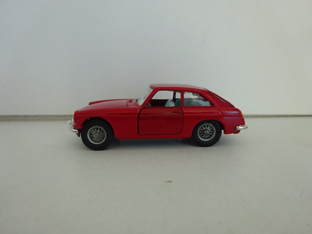 Corgi Toys 327 - MG B GT - Origineel vintage - Geen doosje, Ophalen of Verzenden, Gebruikt, Auto, Corgi