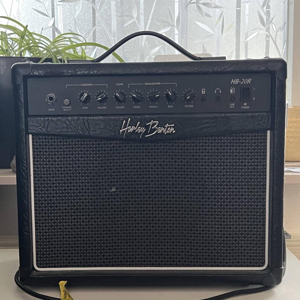 Harley Benton HB-20R, Ophalen, Zo goed als nieuw, Gitaar, Minder dan 50 watt