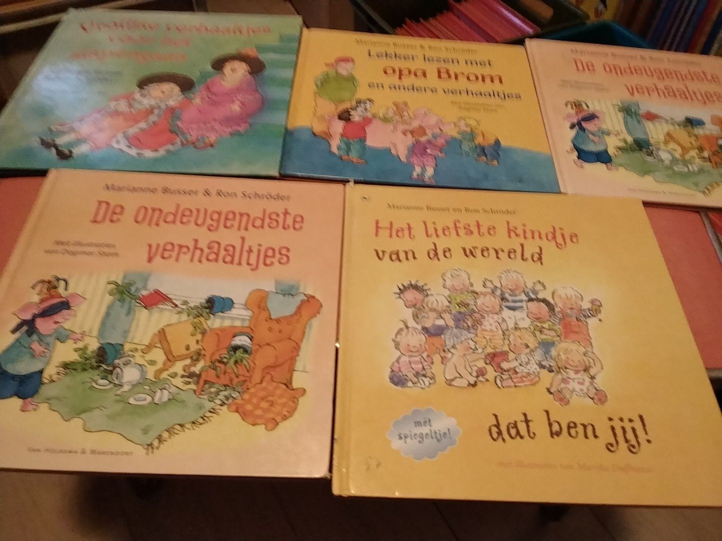 marrianne bussen en Ron schroder € 1 per stuk zie omschrijvi, Ophalen of Verzenden, Zo goed als nieuw, Fictie algemeen