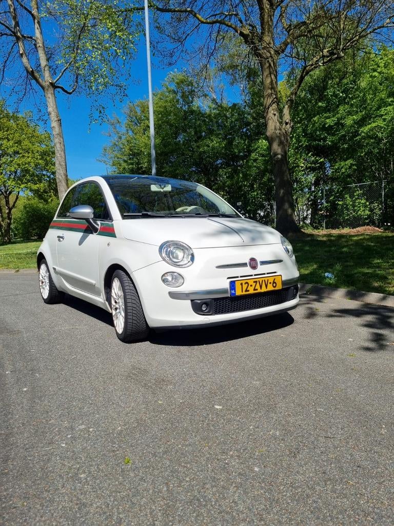 Fiat 500 0.8 automaat Wit Gucci uitvoerin0, Voorwielaandrijving, 31 €/maand, Wit, Leder