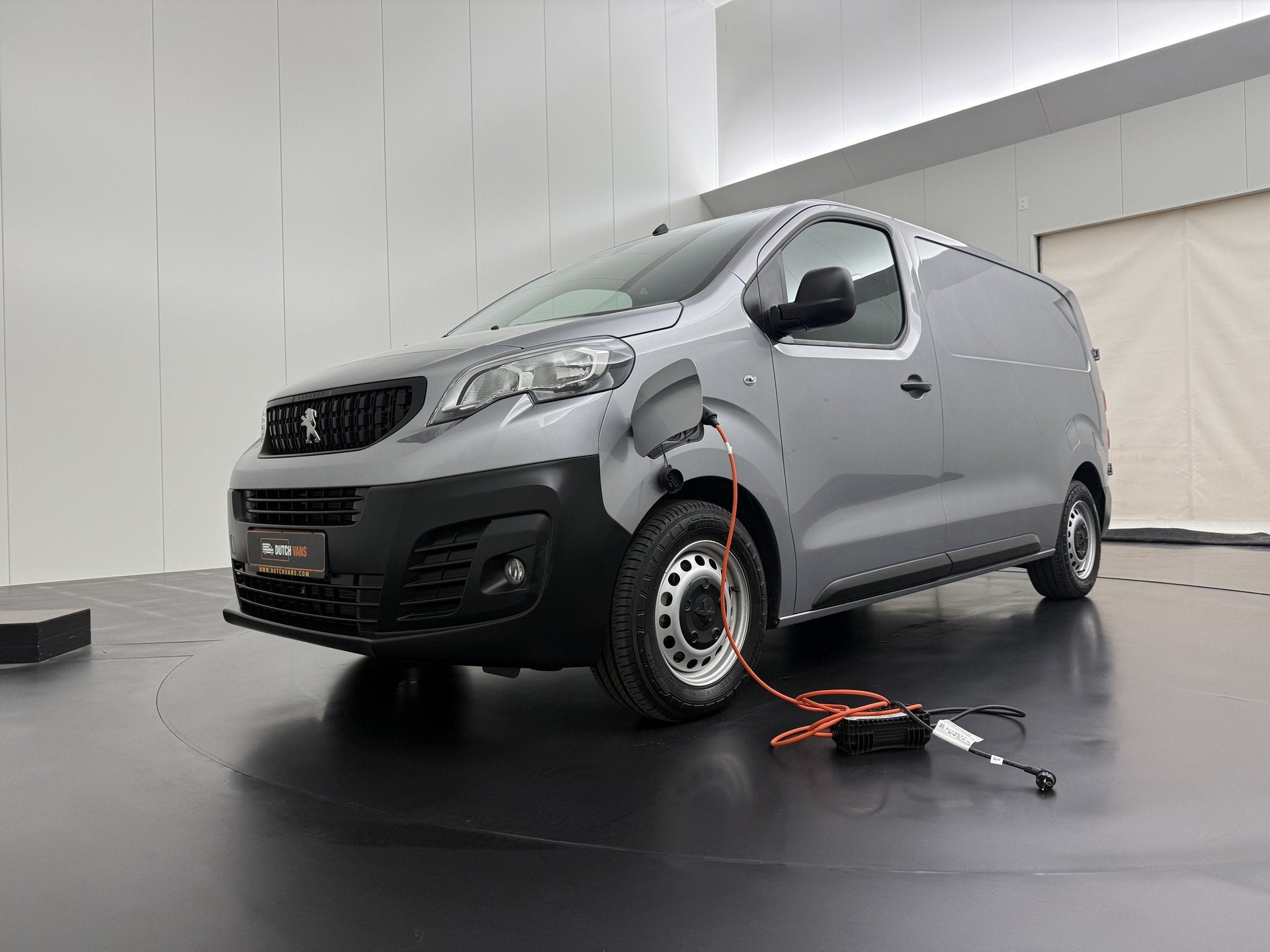 Peugeot Expert Lang 75Kwh | Elektrisch | Multimedia | Airco, Automaat, Stof, Gebruikt, Zwart