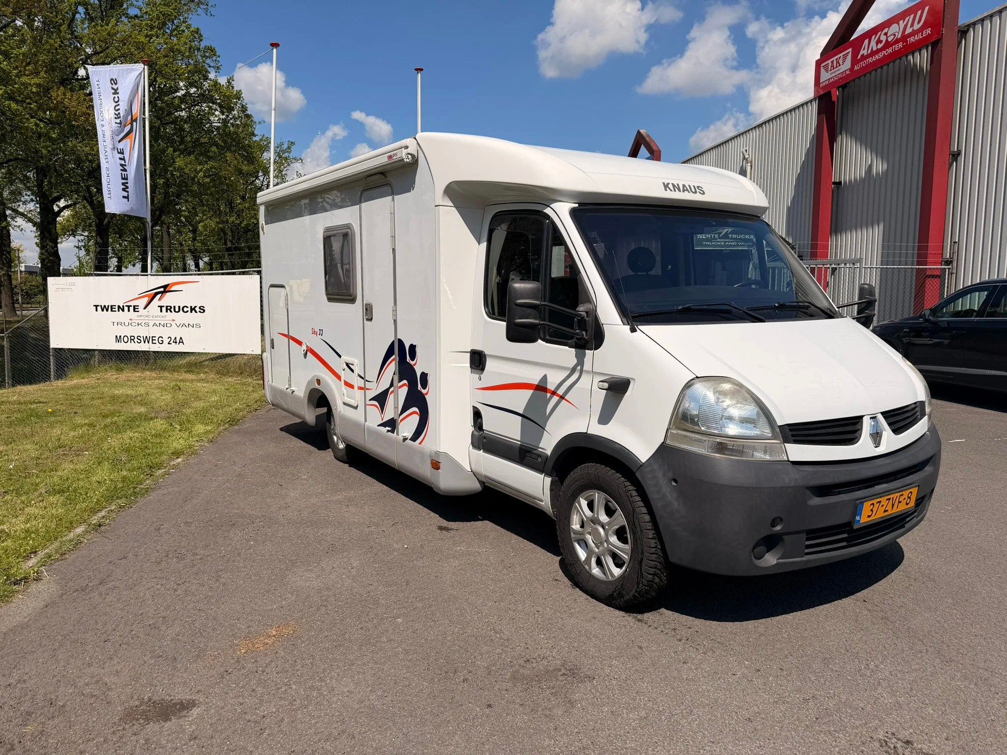 Caravans And Camping Knaus
