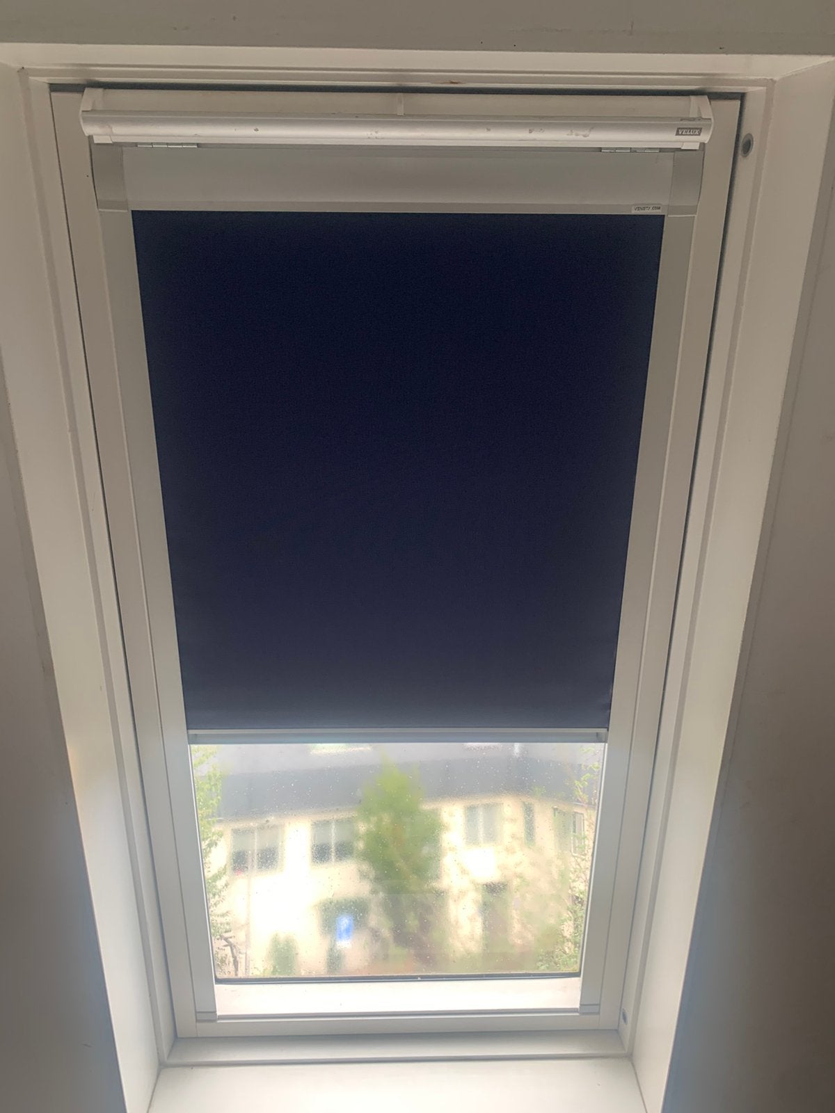 Veneta verduisterend rolgordijn donker blauw, Overige materialen, Overige merken, Ophalen of Verzenden, Zo goed als nieuw