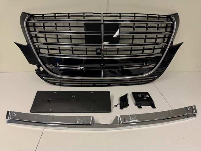 Grille van een Mercedes Vito, -, Nieuw, Ophalen of Verzenden, -