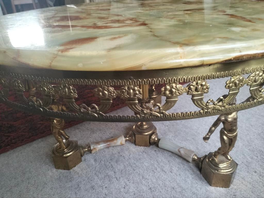 Ronde salontafel met marmeren blad en messing onderstel, Ophalen