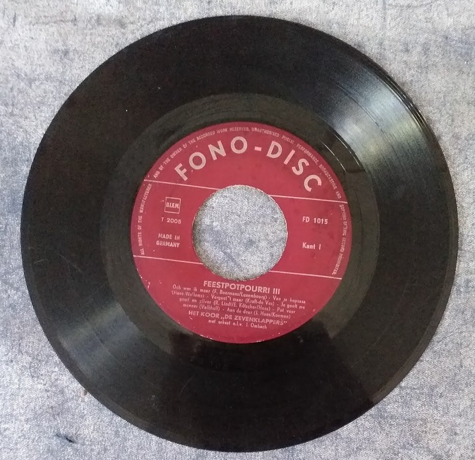 Vinyl single: Feestpotpourri III [1517]  [CDViSi], Ophalen of Verzenden, Gebruikt, 7 inch, Nederlandstalig