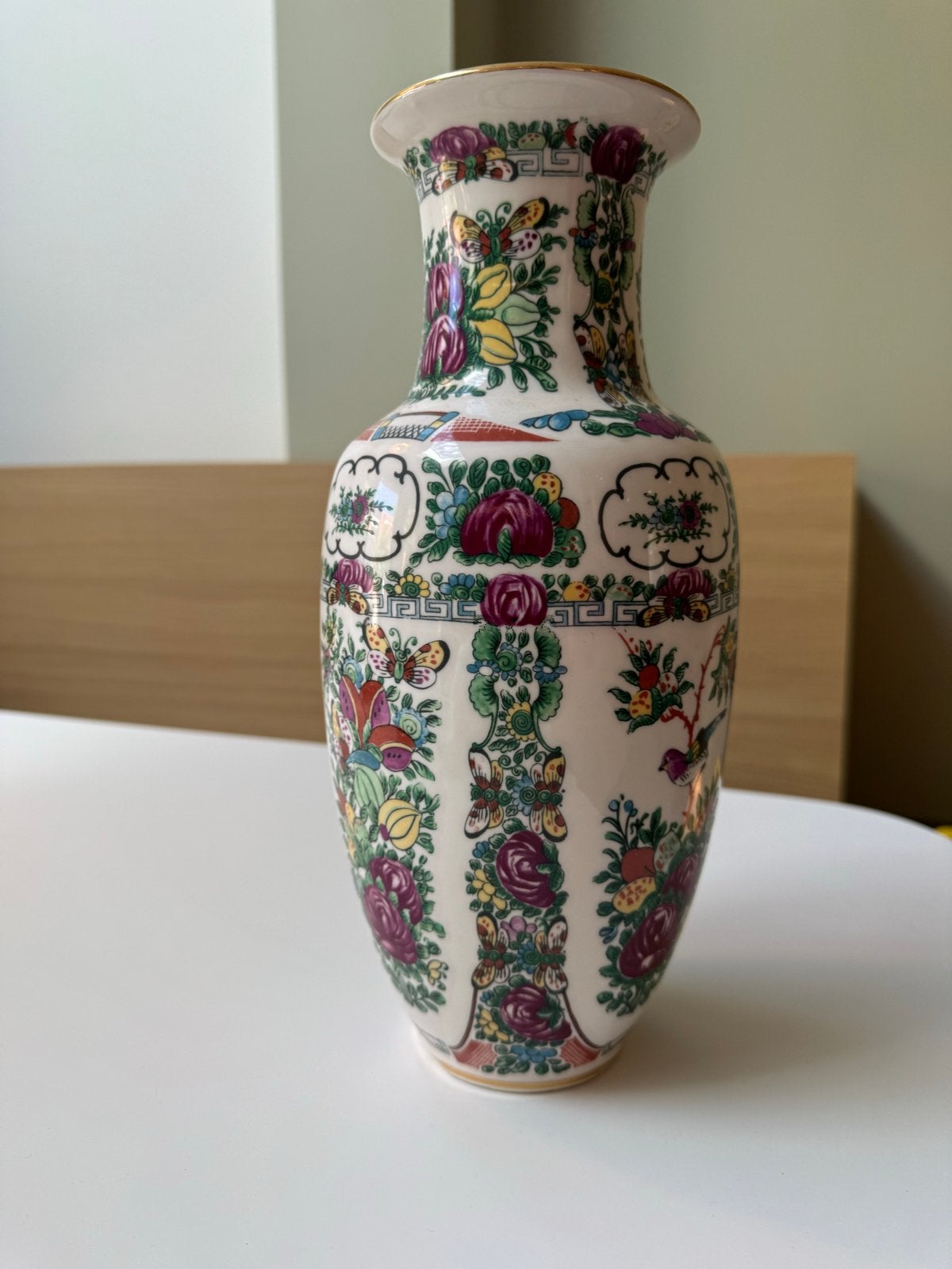 FG keramische vaas met Bloemen en Vlinders, Ophalen