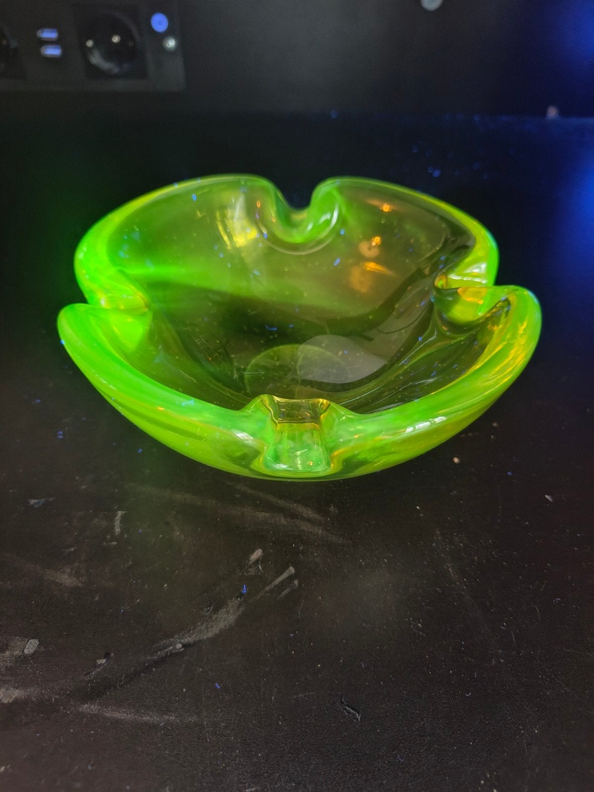 Grote Uranium Asbak Murano Glas - Vintage Groen, Antiek en Kunst, Ophalen of Verzenden