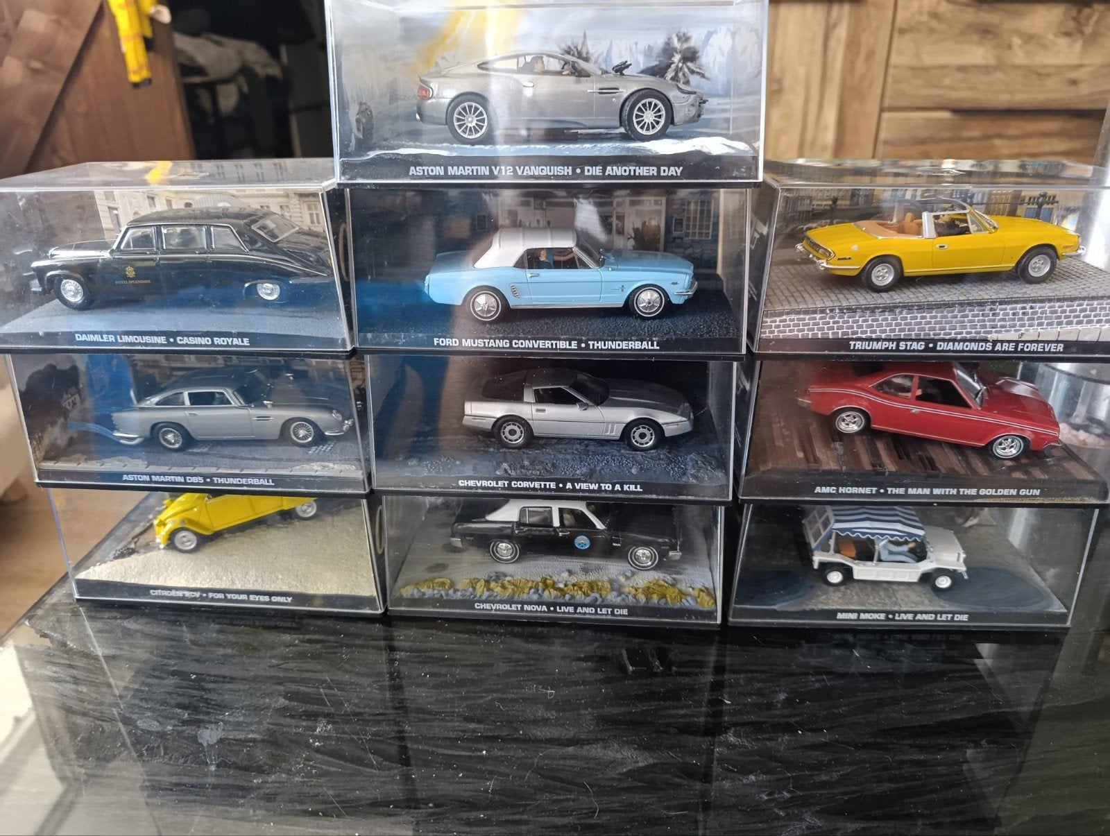 James Bond Auto Collectie - Diverse Modellen, Hobby en Vrije tijd, Modelauto's | 1:43, Ophalen, Zo goed als nieuw, Auto, Overige merken