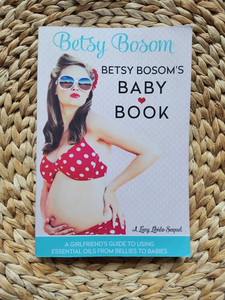 Betsy Bosom - Betsy Bosom's Baby Book, Boeken, Zwangerschap en Opvoeding, Ophalen of Verzenden, Zo goed als nieuw, Zwangerschap en Bevalling