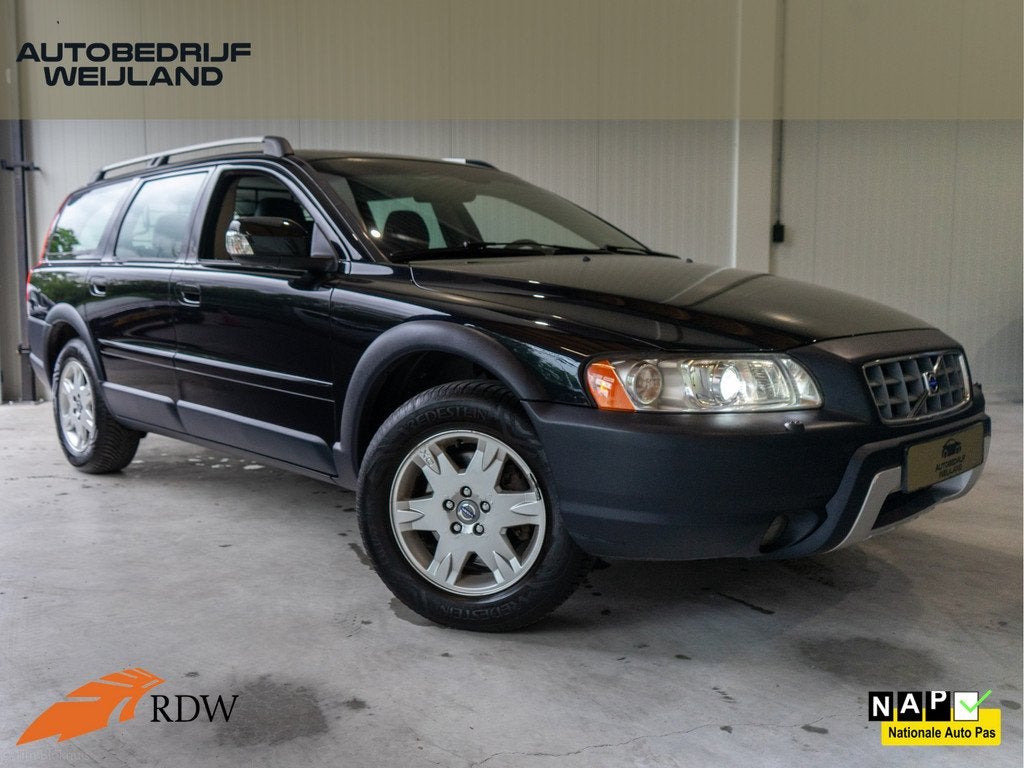 Volvo XC70 2.5 T Summum Youngtimer NL-AUTO I NAP I Leer I Tr, Auto's, Volvo, Automaat, Zwart, XC70, Vierwielaandrijving