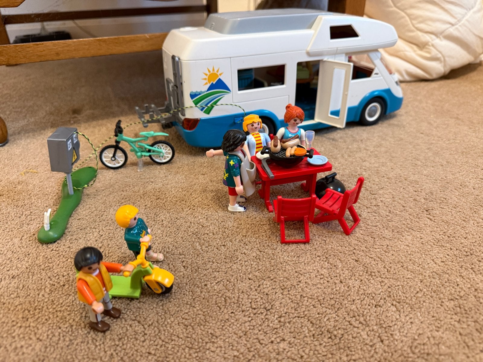 Playmobil Camper met Familie en Accessoires, Gebruikt, Complete set, Voertuig, Family fun