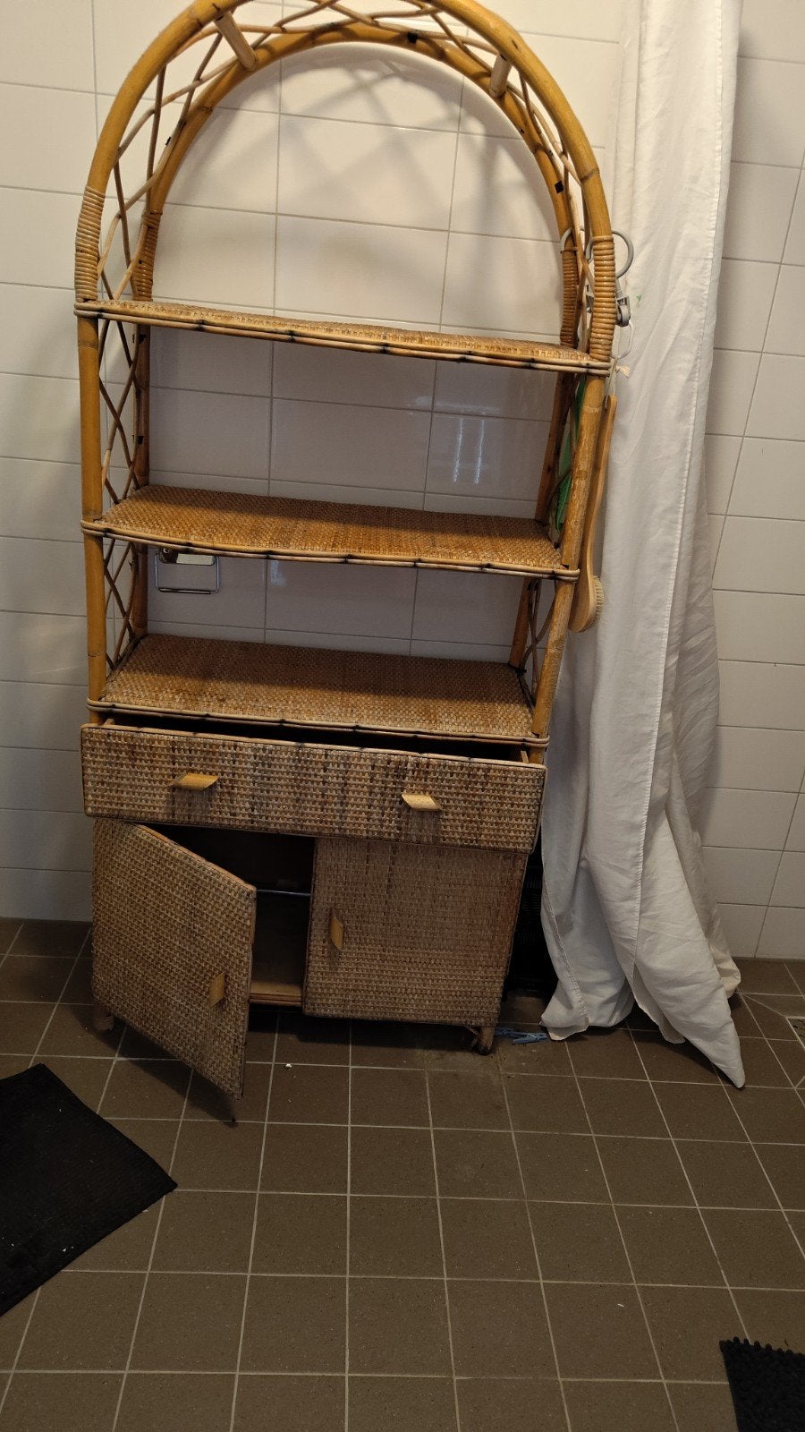 Vintage rotan kast met planken en lades, Ophalen, Gebruikt