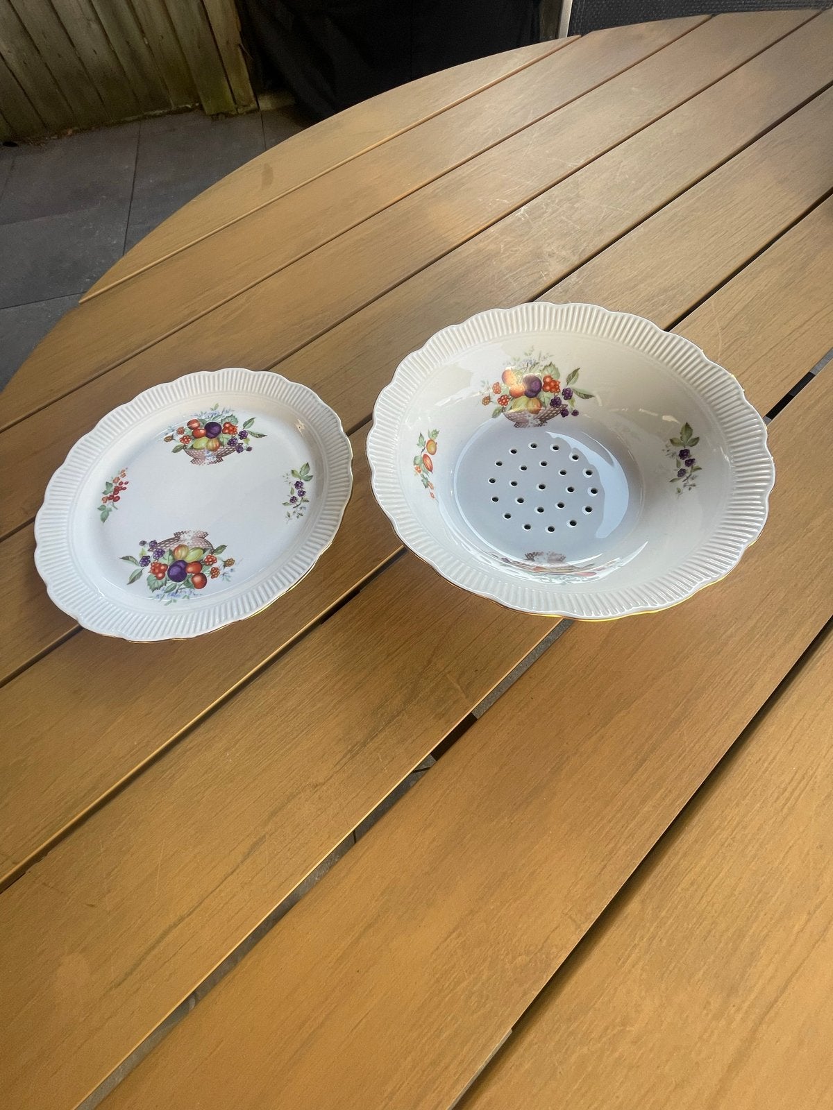 Vintage fruitschaal met schotel, Ophalen, Keramiek, Vintage, Nieuw