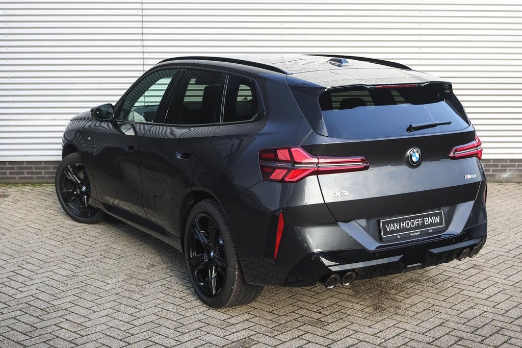 BMW X3 M50 Automaat / Panoramadak / Trekhaak / Sportstoelen, Auto's, Zwart, Leder, Bedrijf, 2998 cc