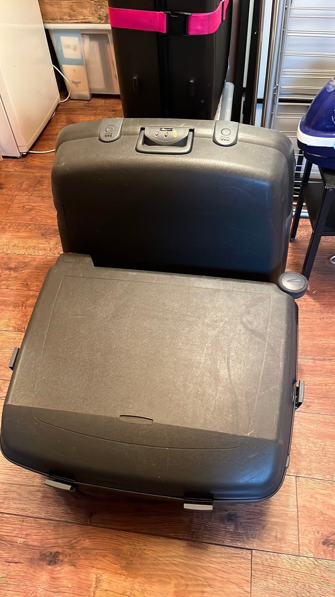 2 Delsey hard schalen koffers, Gebruikt, Hard kunststof, 70 cm of meer, 55 cm of meer