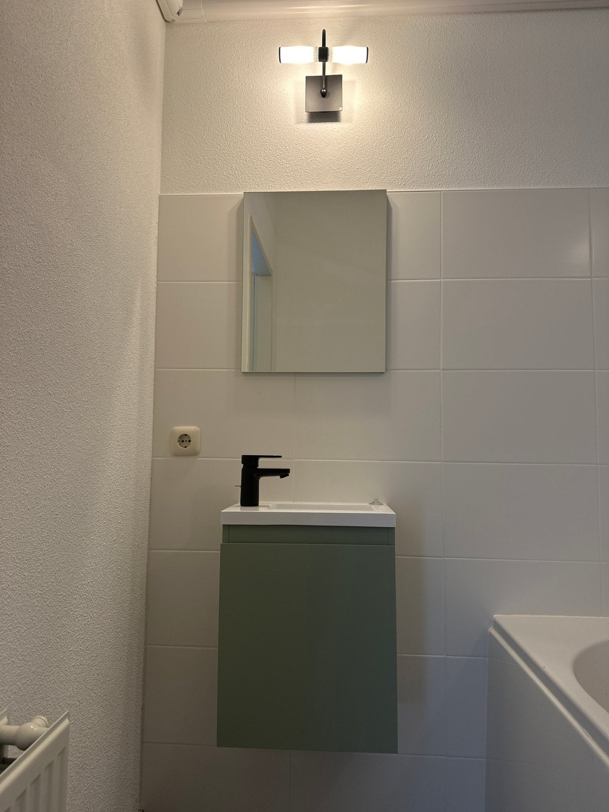 Fontein meubel wastafel, kraan, spiegel en lamp, Ophalen, Minder dan 50 cm, Gebruikt, Minder dan 25 cm