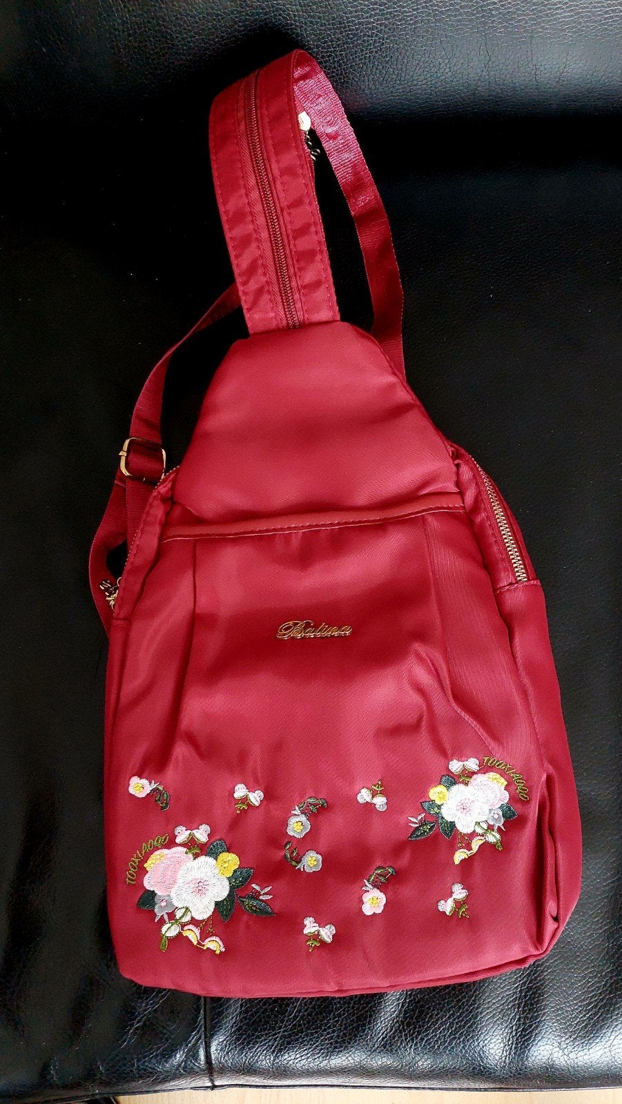 Prachtige Donkerrode Multifunctionele Rugtas met Bloemen, Sieraden, Tassen en Uiterlijk, Tassen | Rugtassen, Ophalen of Verzenden