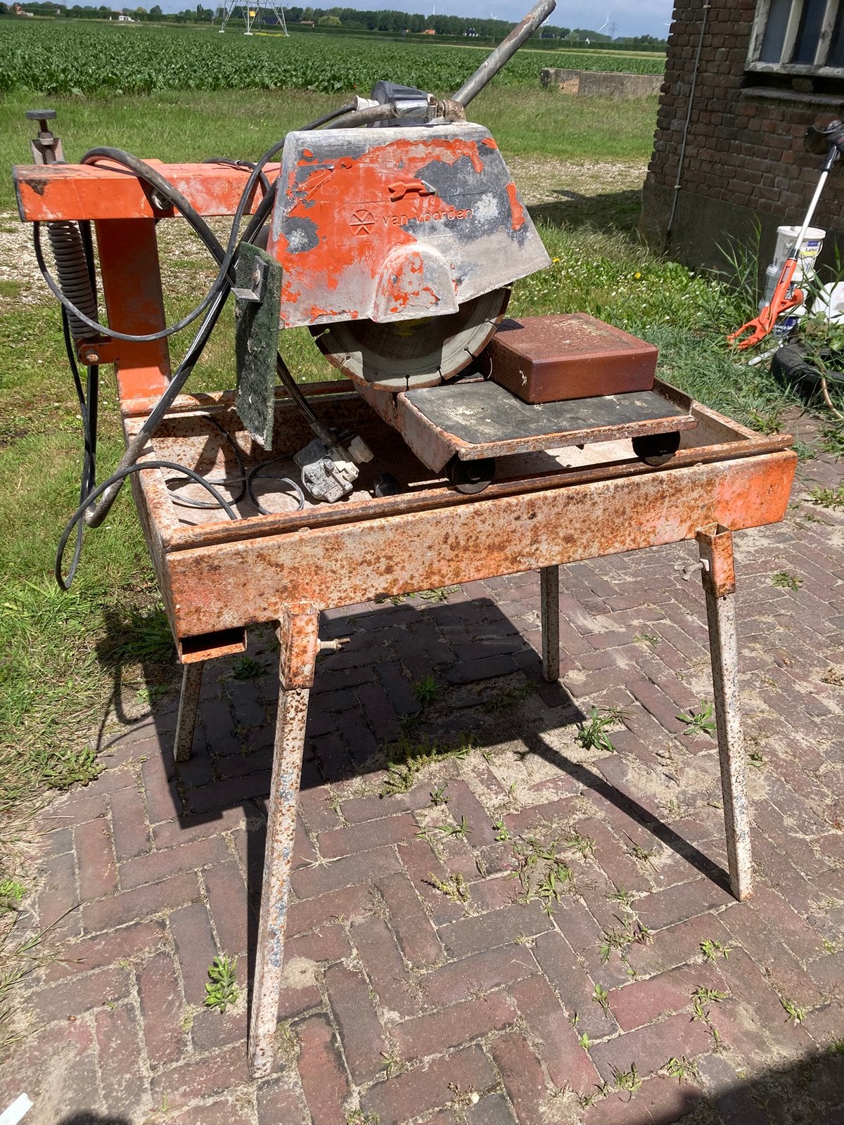 Zaagtafel, Ophalen, Gebruikt