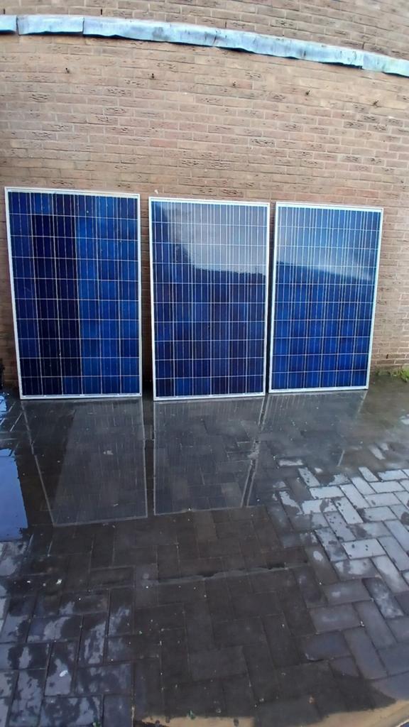 3 Gebruikte Zonnepanelen, Ophalen, Gebruikt