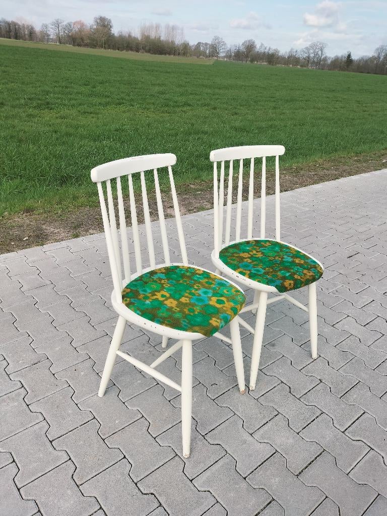 2x vintage/retro spijlen stoelen, Ophalen, Gebruikt, Twee, Wit