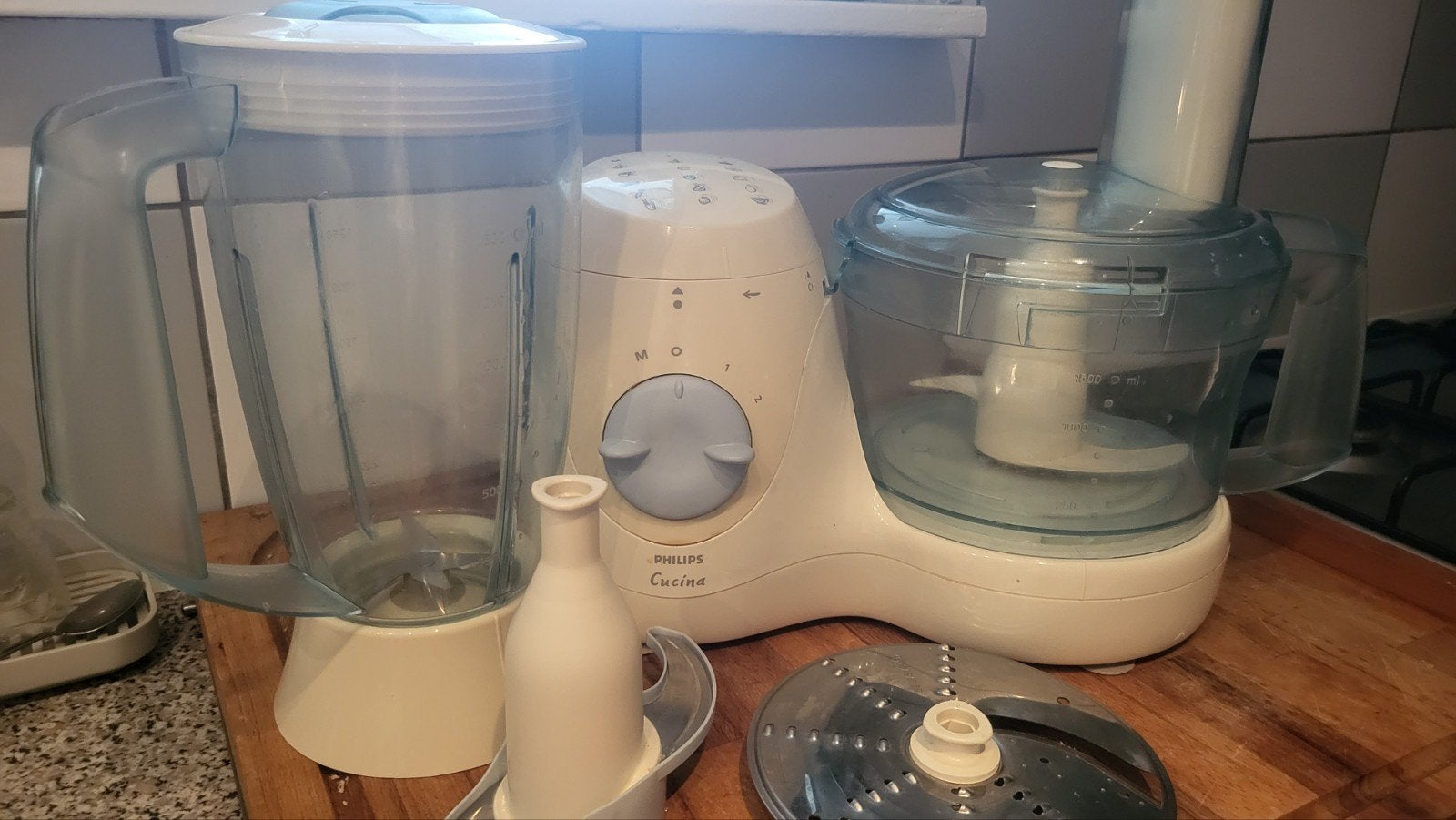 Philips Cucina mixer met hulpstukken - perfect werkend, 1 tot 2 liter, Ophalen of Verzenden, Gebruikt, 3 snelheden of meer