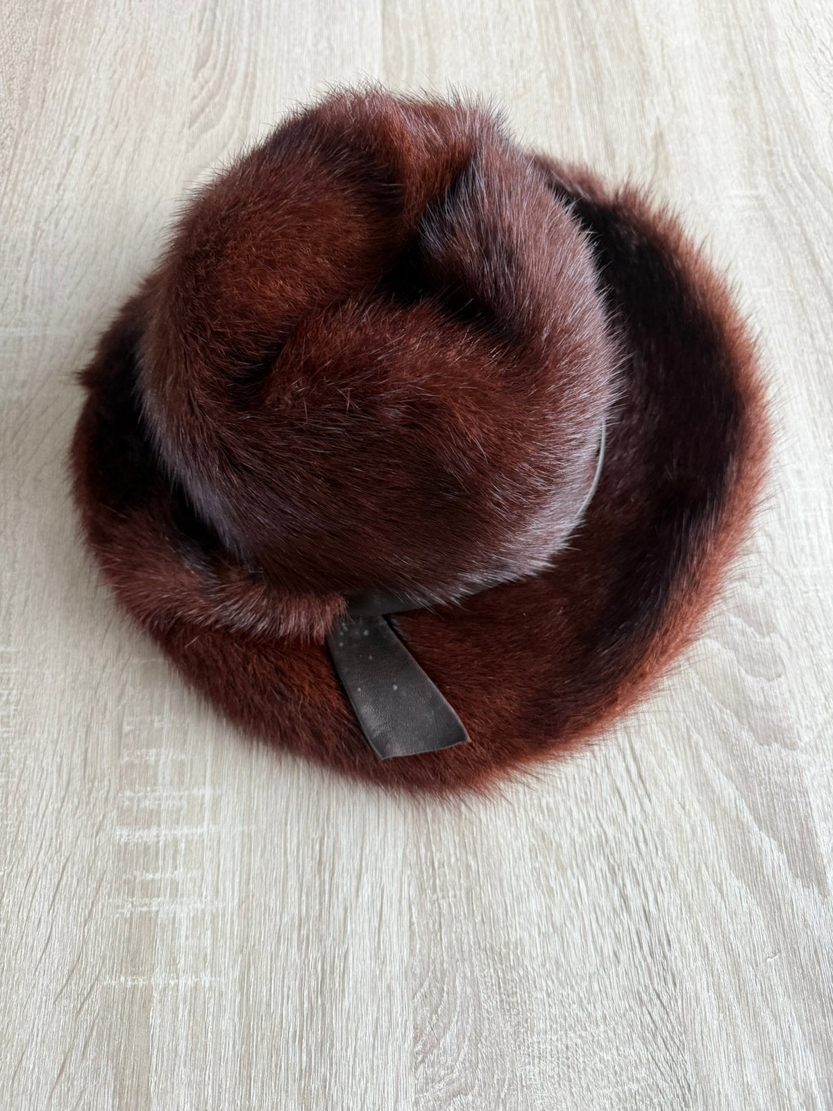 Hoed van n*rtsen bont bruin, Kleding | Dames, Hoeden en Petten, Ophalen of Verzenden, Zo goed als nieuw, One size fits all, Hoed