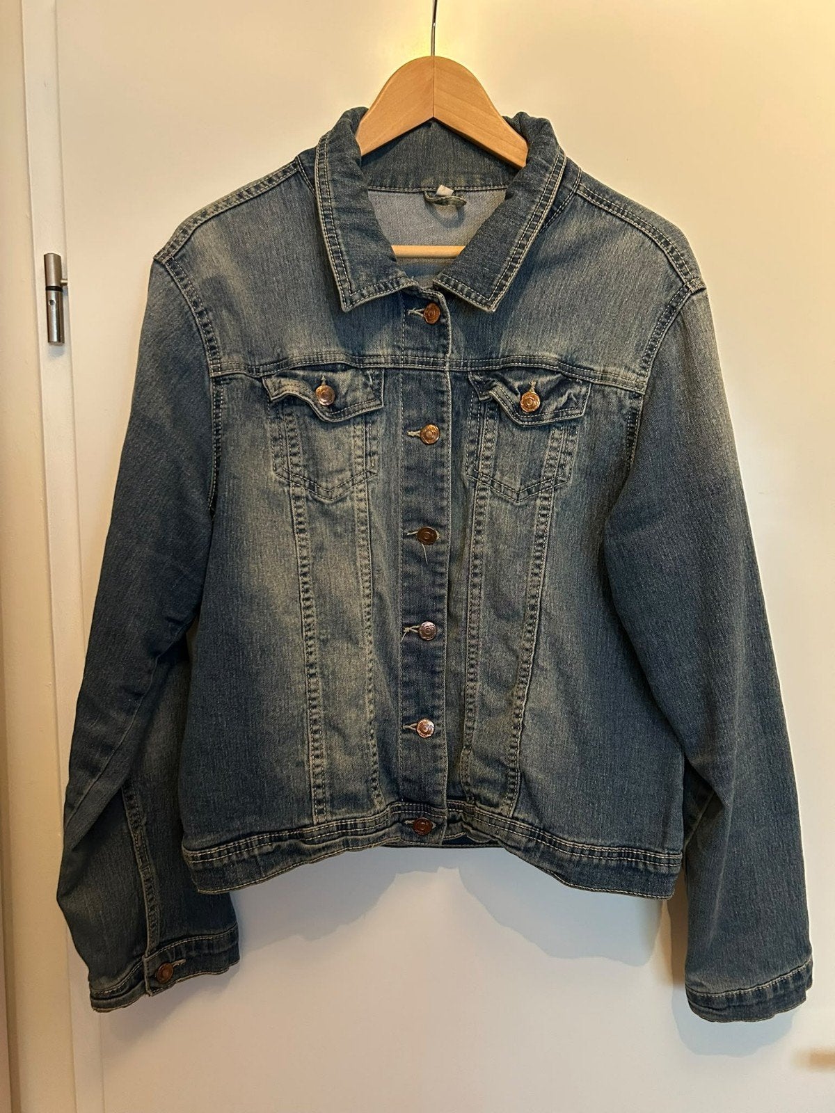 spijkerjas maat 46, Ophalen of Verzenden, Zo goed als nieuw, Maat 46/48 (XL) of groter, Blauw