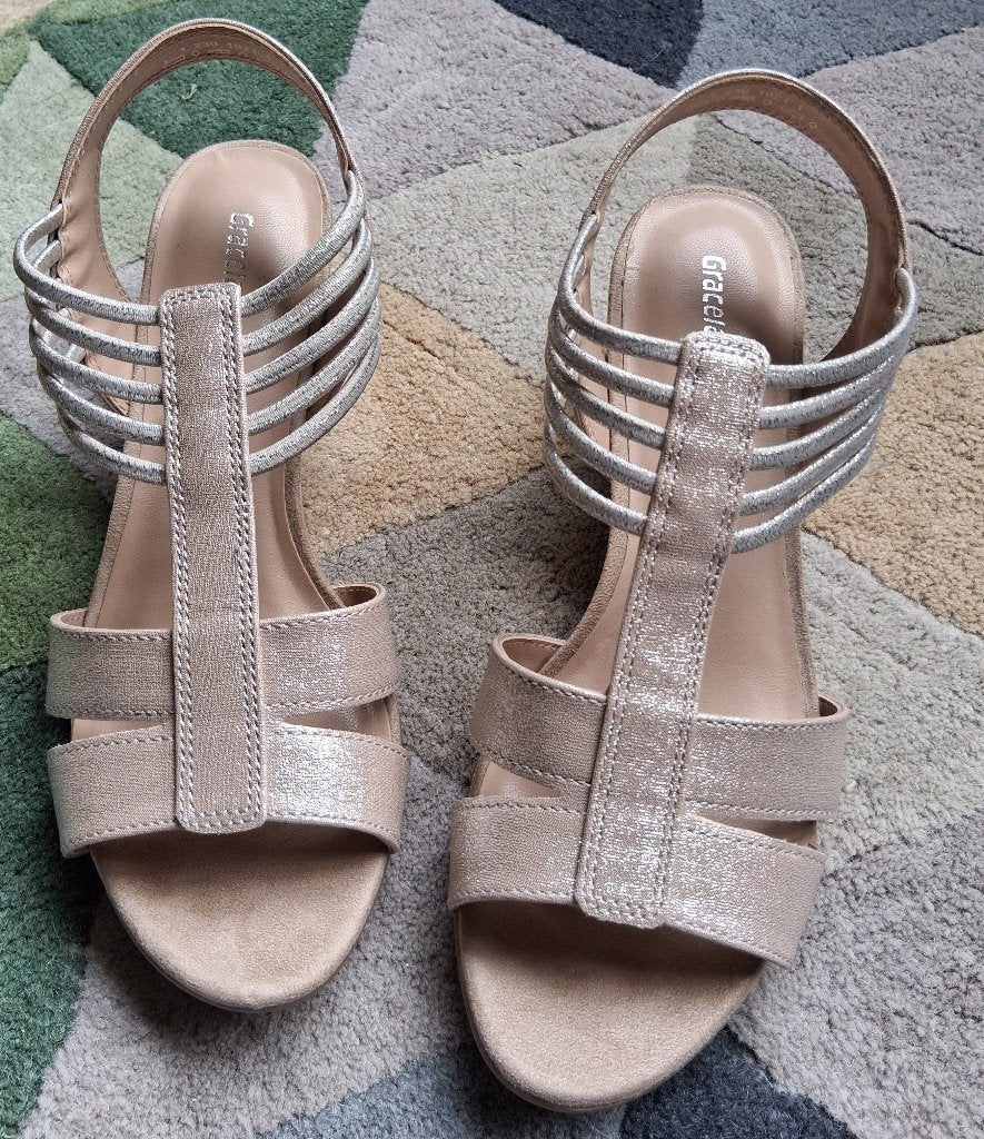 Nieuwe graceland pumps / open schoentje maat 37, Kleding | Dames, Ophalen, Pumps, Overige kleuren, Nieuw